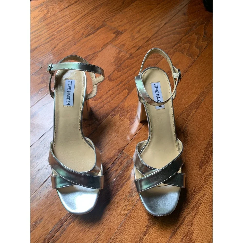 Steve Madden Silver Black Platform Sandals Size 10